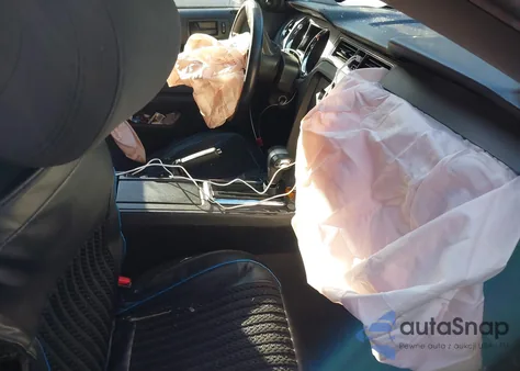 2012 Ford Mustang V6 z USA, uszkodzony, nr VIN 1ZVBP8AM1C5288023